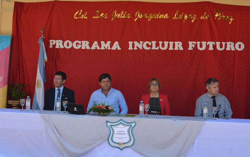 autoridades del ministerio de educación en Incluir Futuro