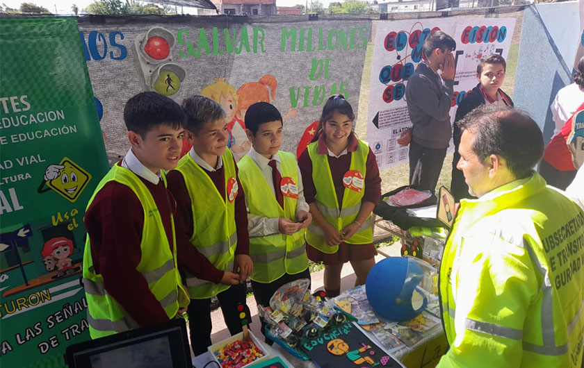 alumnos en educación vial