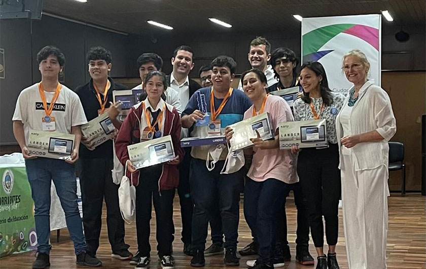 ganadores de Hello Hackathon Corrientes