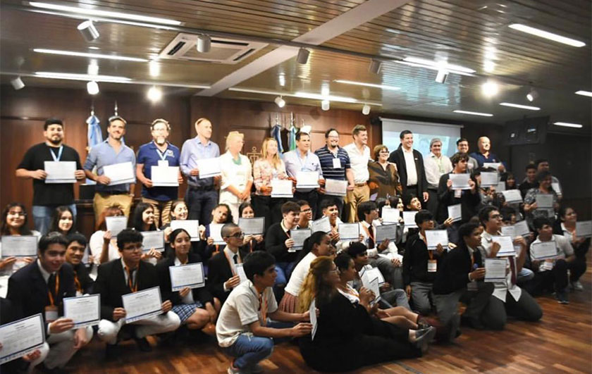 ganadores de Hello Hackathon Corrientes