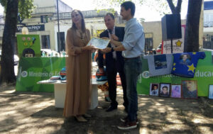 la Coordinación de Educación y Seguridad Vial y la Fundación "Estrellas amarillas" rindieron homenaje a las familias que sufrieron pérdidas por siniestros viales