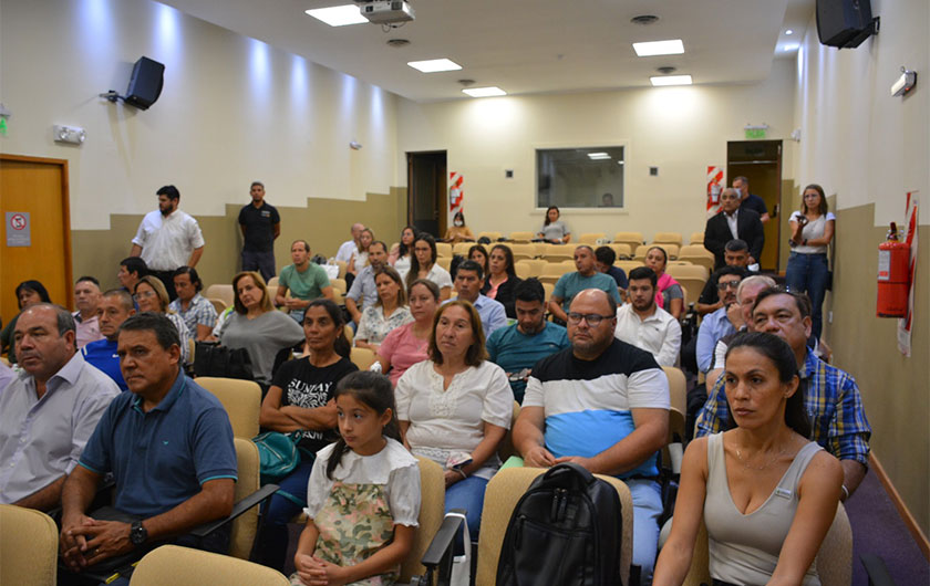 auditorio en Primera reunión Provincial de directores de Centros de Educación Física