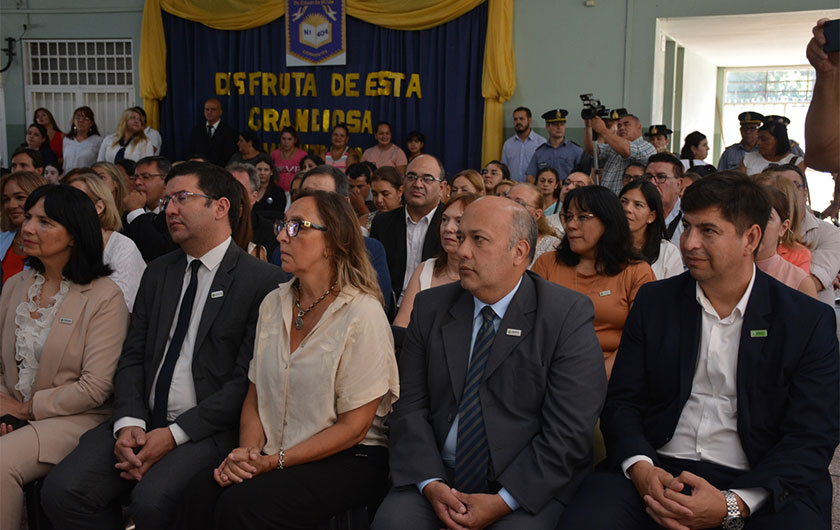 autoridades presentes en acto de inicio del ciclo lectivo 2023