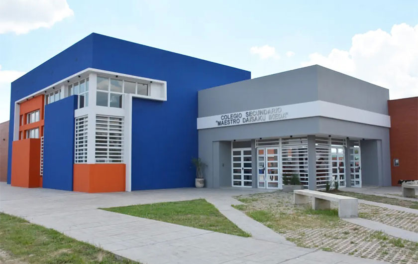 nuevo edificio escolar Santa Lucía