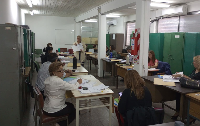 Shirley Piñeyro, supervisores del Consejo General de Educación y su Presidenta Silvina Rollet