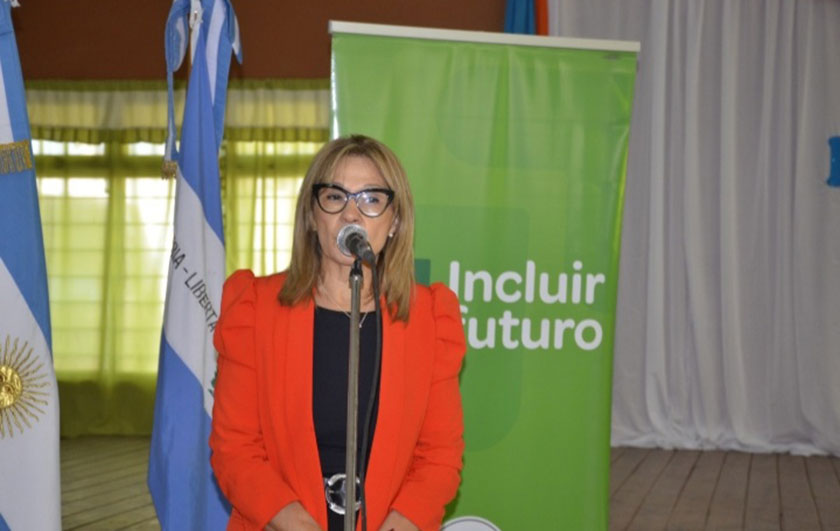 Ministra de Educación Práxedes López en acto Incluir Futuro