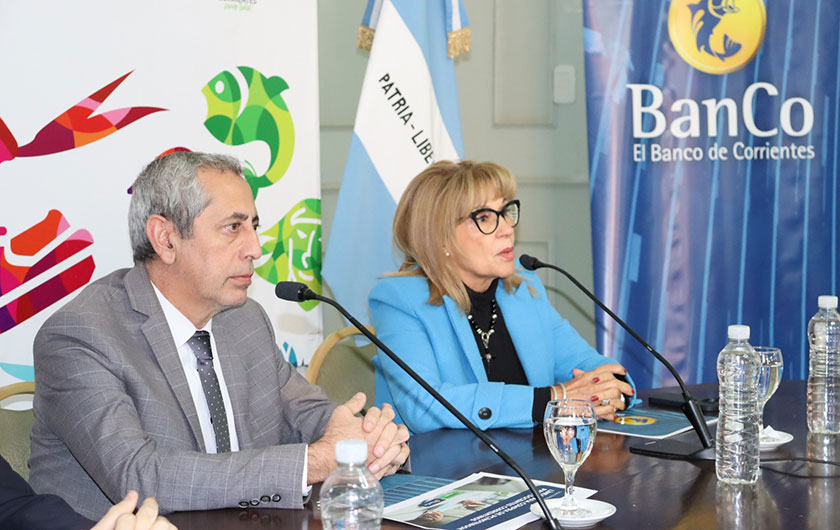 El Gobierno y el Banco de Corrientes presentaron una línea de crédito para la compra de computadoras destinadas a docentes