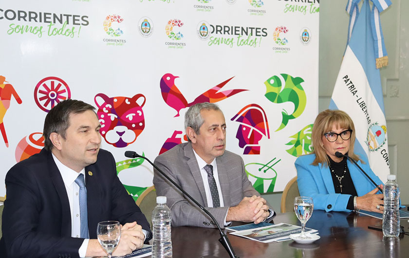 El Gobierno y el Banco de Corrientes presentaron una línea de crédito para la compra de computadoras destinadas a docentes