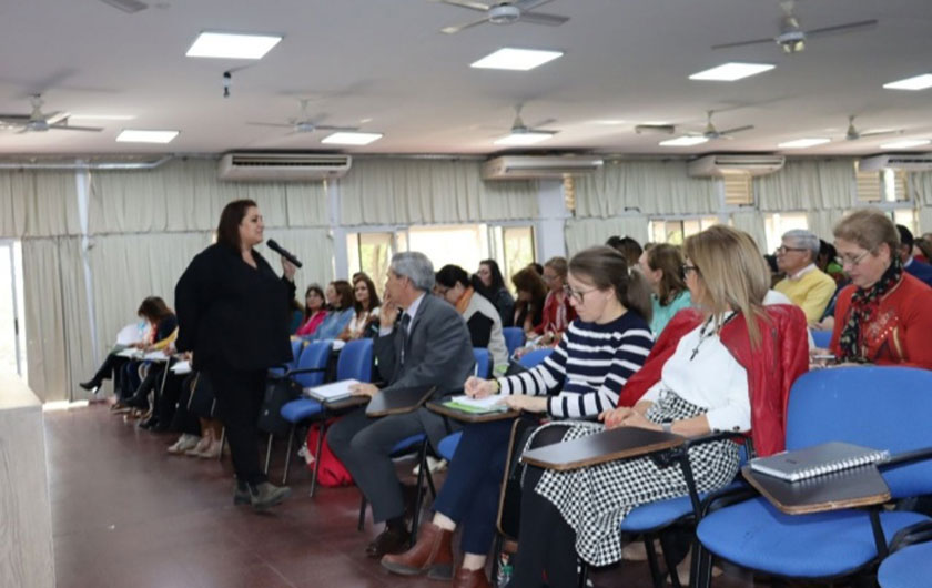 Laura Lewin y audiencia