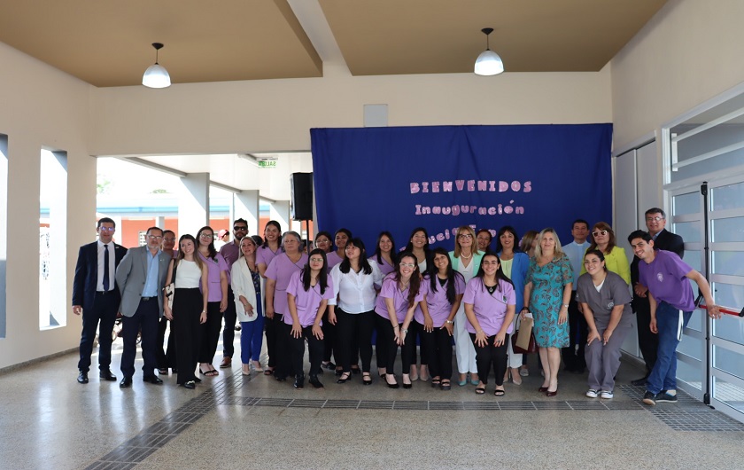 ministra Práxedes López en inauguración de la Escuela Especial Nº 16 en Virasoro