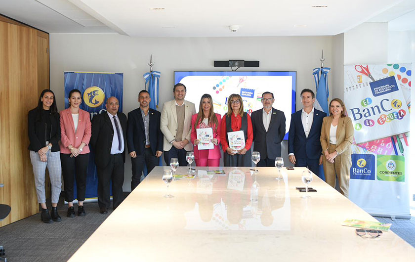 presentes en el acuerdo con el Banco de Corrientes y el Ministerio de